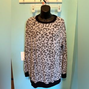 Grateful hearts leopard print sweater